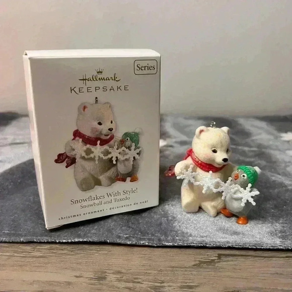 Hallmark NIB 2010 Snowflakes With Style 10th in Snowball &Tuxedo series Ornament - Picture 2 of 9